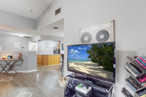 Touwnhouse à vendre à Haines City, Floride: 2 chambres, 113.9 m2 № 1894046 - photo 6