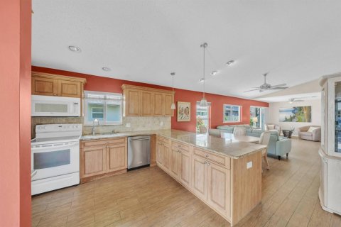 Condo in Boca Raton, Florida, 2 bedrooms № 2425160 - photo 24