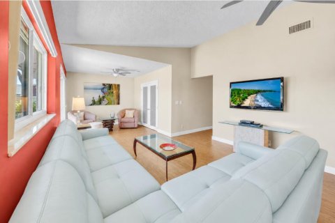 Condo in Boca Raton, Florida, 2 bedrooms № 2425160 - photo 9