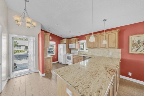 Condo in Boca Raton, Florida, 2 bedrooms № 2425160 - photo 3