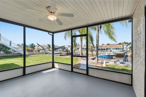 Casa en venta en Hudson, Florida, 2 dormitorios, 141.03 m2 № 2424013 - foto 18