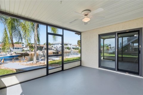 Casa en venta en Hudson, Florida, 2 dormitorios, 141.03 m2 № 2424013 - foto 20
