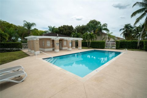 Touwnhouse à vendre à Miami, Floride: 3 chambres, 117.99 m2 № 1865163 - photo 22