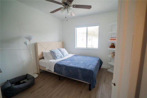 Touwnhouse à vendre à Miami, Floride: 3 chambres, 117.99 m2 № 1865163 - photo 17