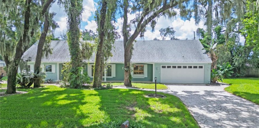 Casa en Brandon, Florida 4 dormitorios, 202.25 m2 № 2384131