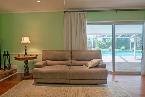 Casa en venta en Brandon, Florida, 4 dormitorios, 202.25 m2 № 2384131 - foto 6
