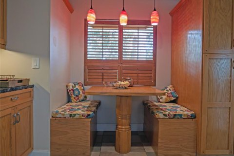 Casa en venta en Brandon, Florida, 4 dormitorios, 202.25 m2 № 2384131 - foto 14