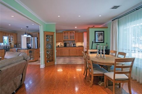 Casa en venta en Brandon, Florida, 4 dormitorios, 202.25 m2 № 2384131 - foto 4