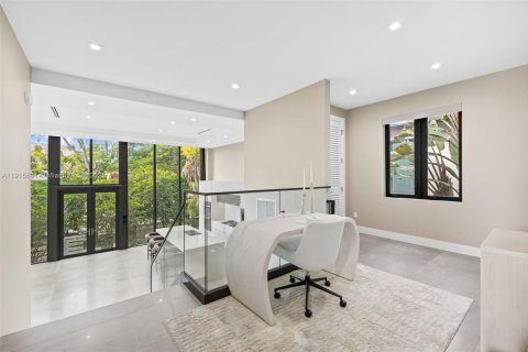 Casa en venta en Fort Lauderdale, Florida, 4 dormitorios, 267.47 m2 № 2016186 - foto 26