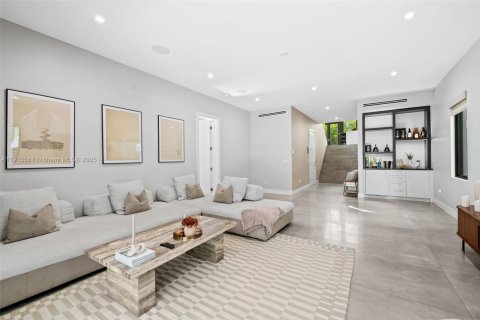 Casa en venta en Fort Lauderdale, Florida, 4 dormitorios, 267.47 m2 № 2016186 - foto 17