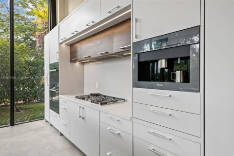 Casa en venta en Fort Lauderdale, Florida, 4 dormitorios, 267.47 m2 № 2016186 - foto 15