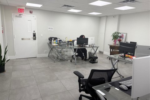 Immobilier commercial à Fort Lauderdale, Floride № 2268244