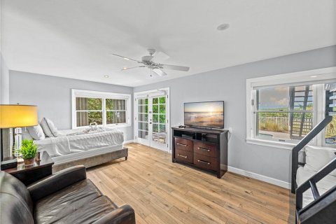 Casa en alquiler en Treasure Island, Florida, 3 dormitorios, 168.8 m2 № 1535055 - foto 22