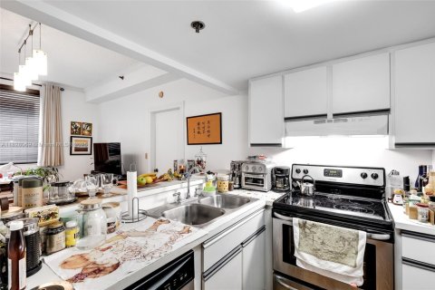 Condominio en venta en Miami, Florida, 1 dormitorio, 55.74 m2 № 1960998 - foto 6