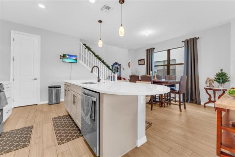 Villa ou maison à vendre à Oakland Park, Floride: 4 chambres, 204.94 m2 № 2253055 - photo 8