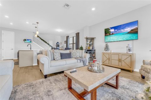 Villa ou maison à vendre à Oakland Park, Floride: 4 chambres, 204.94 m2 № 2253055 - photo 10