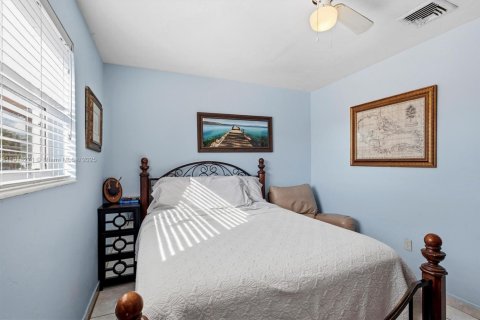 Villa ou maison à vendre à Miami, Floride: 3 chambres, 134.71 m2 № 1975867 - photo 22