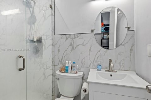 Villa ou maison à vendre à Miami, Floride: 3 chambres, 134.71 m2 № 1975867 - photo 23