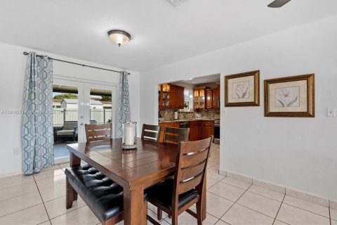 Villa ou maison à vendre à Miami, Floride: 3 chambres, 134.71 m2 № 1975867 - photo 7