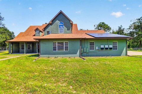 House in Apopka, Florida 3 bedrooms, 244.05 sq.m. № 2298463