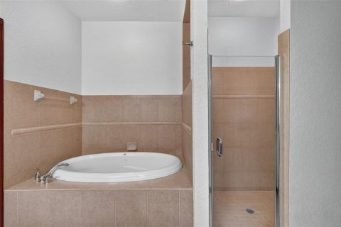 Casa en venta en Apopka, Florida, 3 dormitorios, 244.05 m2 № 2298463 - foto 29