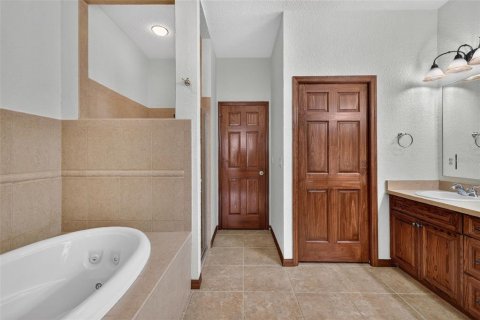 Casa en venta en Apopka, Florida, 3 dormitorios, 244.05 m2 № 2298463 - foto 28