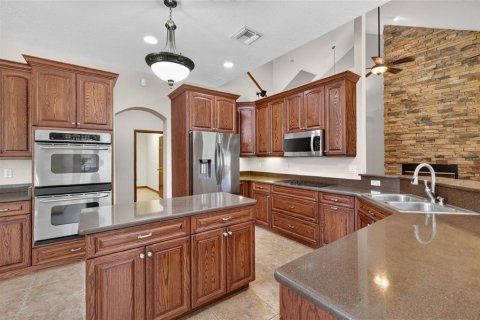 Casa en venta en Apopka, Florida, 3 dormitorios, 244.05 m2 № 2298463 - foto 17