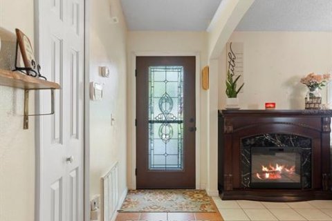 Casa en venta en Deltona, Florida, 3 dormitorios, 165.37 m2 № 1856676 - foto 4