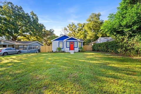 Villa ou maison à Tampa, Floride 3 chambres, 111.76 m2 № 2420292