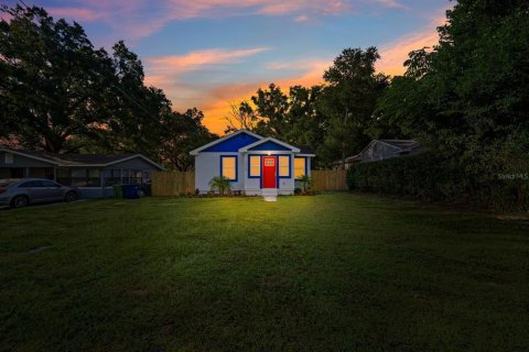 Villa ou maison à vendre à Tampa, Floride: 3 chambres, 111.76 m2 № 2420292 - photo 2