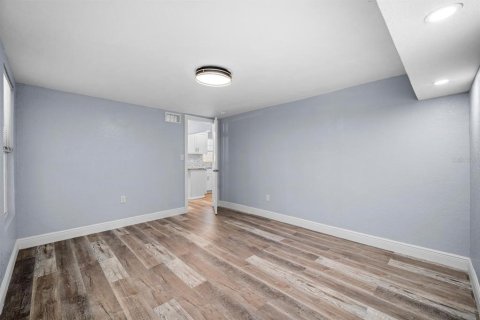 Villa ou maison à vendre à Tampa, Floride: 3 chambres, 111.76 m2 № 2420292 - photo 19