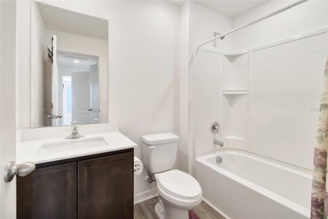Купить таунхаус в Таварес, Флорида 9 комнат, 160.81м2, № 2116170 - фото 15