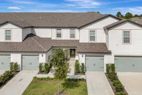 Townhouse in Tavares, Florida 3 bedrooms, 160.81 sq.m. № 2116170