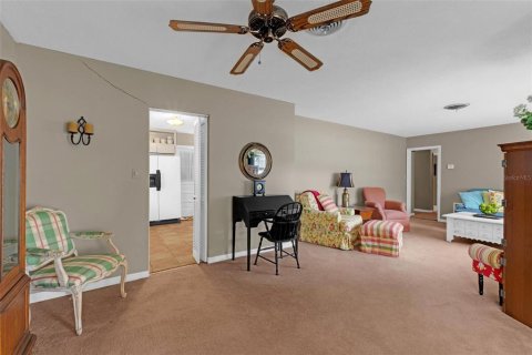 House in Winter Park, Florida 3 bedrooms, 144.93 sq.m. № 1858166 - photo 15