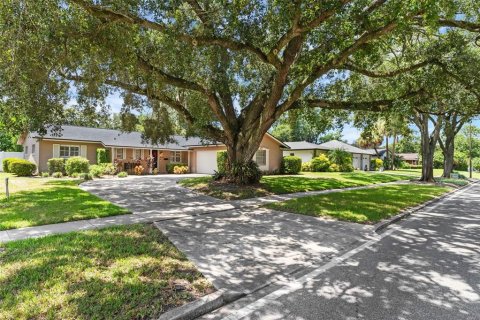 House in Winter Park, Florida 3 bedrooms, 144.93 sq.m. № 1858166 - photo 2