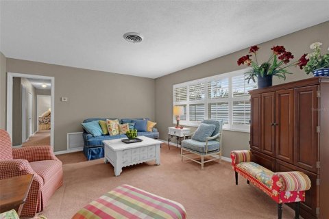 House in Winter Park, Florida 3 bedrooms, 144.93 sq.m. № 1858166 - photo 13