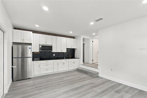 Villa ou maison à vendre à Tampa, Floride: 9 chambres, 291.99 m2 № 2401075 - photo 27