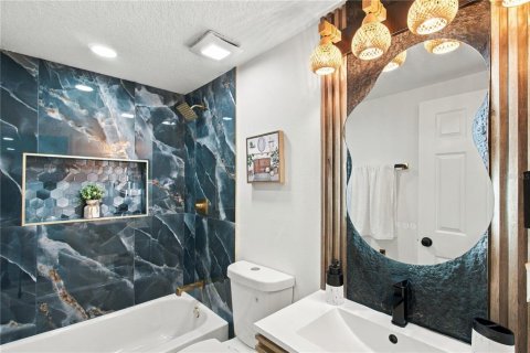 Villa ou maison à vendre à Tampa, Floride: 9 chambres, 291.99 m2 № 2401075 - photo 19