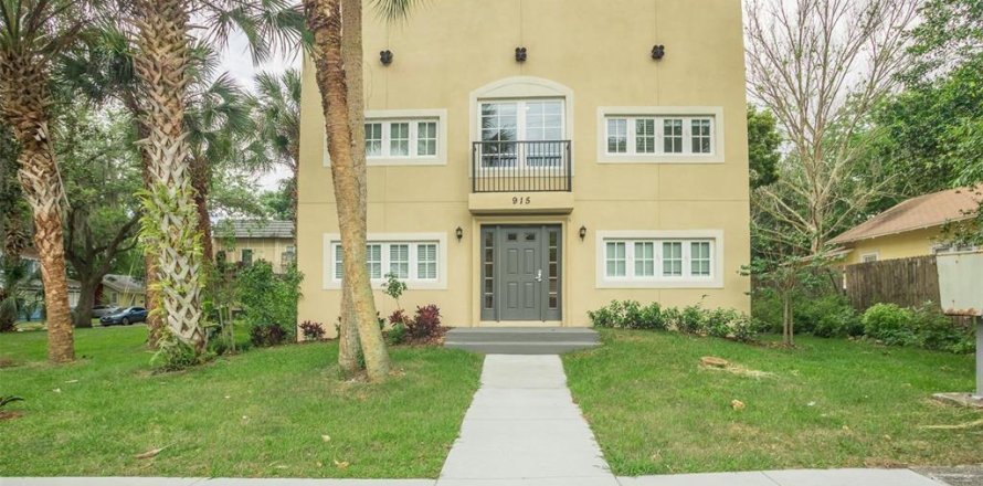 Propiedad comercial en Lakeland, Florida 775.55 m2 № 1519639