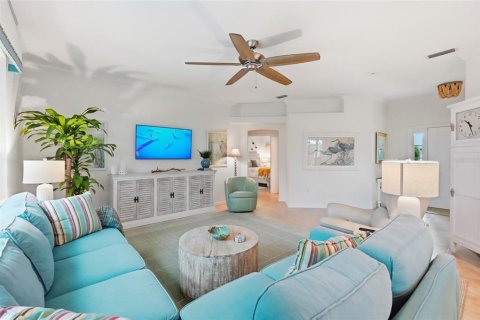 Villa ou maison à vendre à Bradenton, Floride: 3 chambres, 151.52 m2 № 2406509 - photo 12