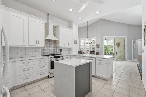 Casa en venta en Saint Petersburg, Florida, 4 dormitorios, 229.84 m2 № 2388323 - foto 6