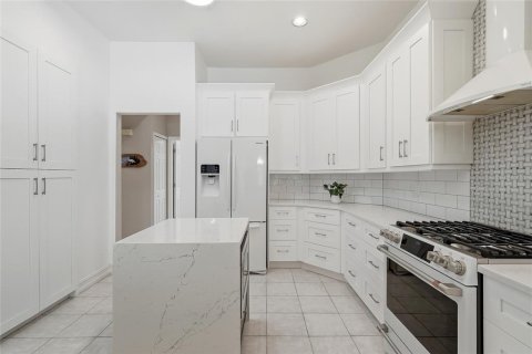 Casa en venta en Saint Petersburg, Florida, 4 dormitorios, 229.84 m2 № 2388323 - foto 18