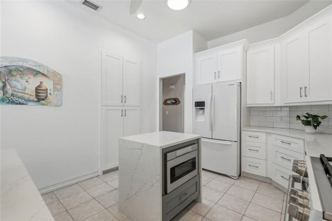 Casa en venta en Saint Petersburg, Florida, 4 dormitorios, 229.84 m2 № 2388323 - foto 19