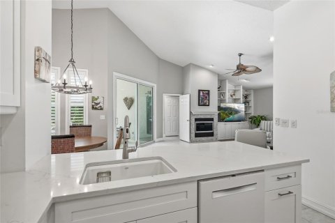 Casa en venta en Saint Petersburg, Florida, 4 dormitorios, 229.84 m2 № 2388323 - foto 21