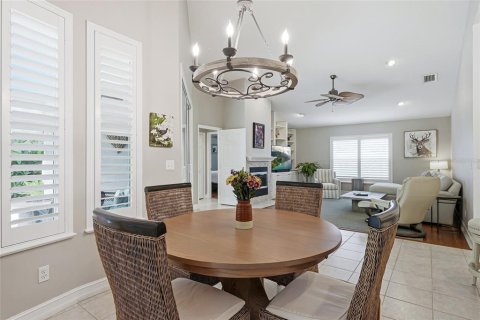 Casa en venta en Saint Petersburg, Florida, 4 dormitorios, 229.84 m2 № 2388323 - foto 24