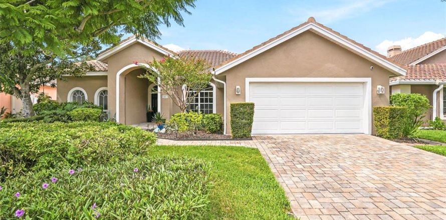 Casa en Saint Petersburg, Florida 4 dormitorios, 229.84 m2 № 2388323