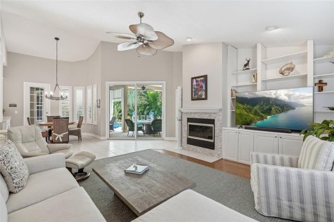 Casa en venta en Saint Petersburg, Florida, 4 dormitorios, 229.84 m2 № 2388323 - foto 5