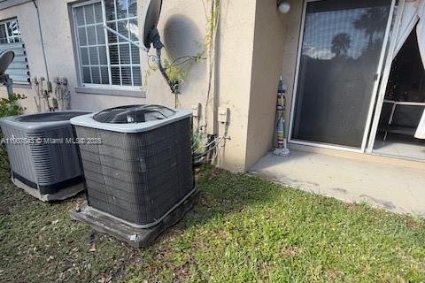 Снять в аренду кондоминиум в Ривьера-Бич, Флорида 2 спальни, 77.76м2, № 1963916 - фото 10