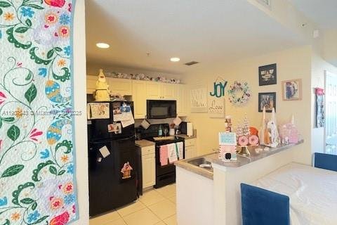 Снять в аренду кондоминиум в Ривьера-Бич, Флорида 2 спальни, 77.76м2, № 1963916 - фото 3