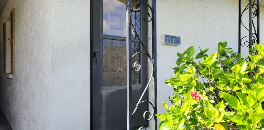 Villa ou maison à New Port Richey, Floride 2 chambres, 82.78 m2 № 2156759